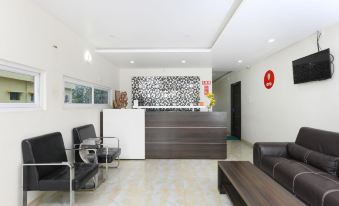 OYO 15601 Bhimas Residency