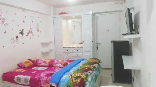 Channel Stay at Bassura City Apartment