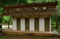 Arusliar Nusa Standard Cottages Hotels in Cikidang