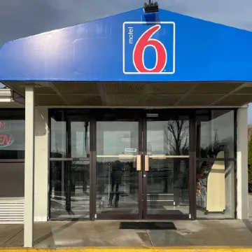 Motel 6 Hagerstown, MD