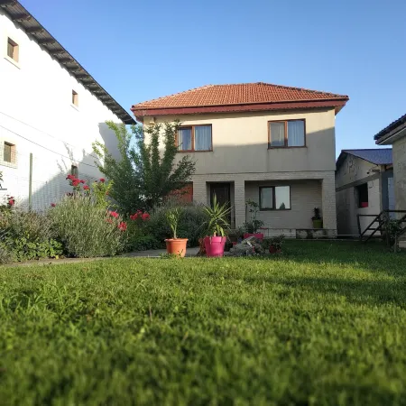 Casa Noastra Отели рядом с достопримечательностью «Спа-комплекс Mangalia»
