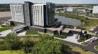 Omni Viking Lakes