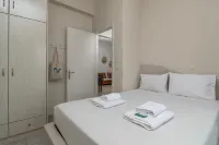 Vira Vivere Houses Hotels in Мілос