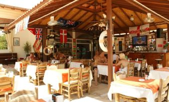 Club Sunsmile - Housity