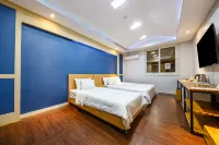 Gangjin Prince Happy Hotel - 汽車旅館