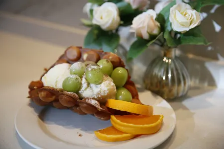 J-One Hotel Отели рядом с достопримечательностью «Университет Чхонджу»