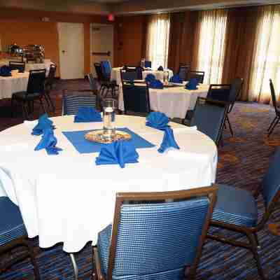 Courtyard Philadelphia Bensalem Dining/Meeting Rooms