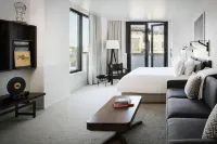 Halcyon, a hotel in Cherry Creek