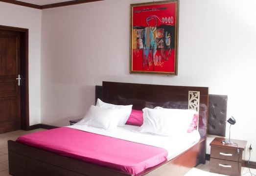 Hôtel le Paquebot - Airport Paquebot Hotel - Housity