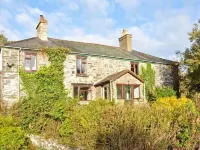 Hendre Aled Farmhouse
