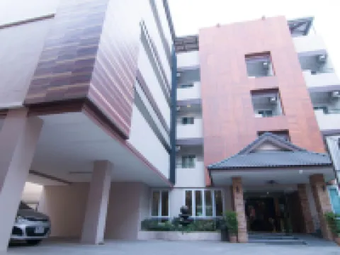 アット ホーム アット ウドン ウドーンターニーのホテル