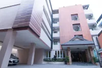 アット ホーム アット ウドン ワット プラドゥー カム タネート 二ミット周辺のホテル