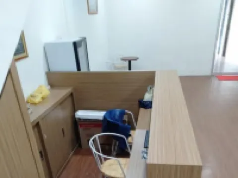 RedDoorz @ Komplek MMTC Deli Serdang Hotel di Medan Estate