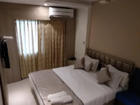 Ashreen Guest House