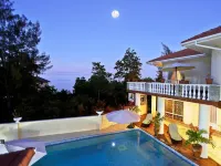 Carana Hilltop Villa - Swimmingpools