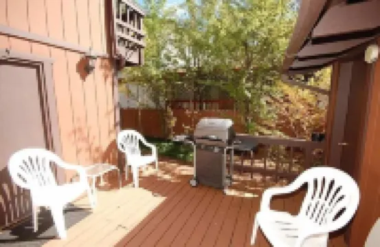 2806 Springwood Drive 4 Bedroom Home by RedAwning