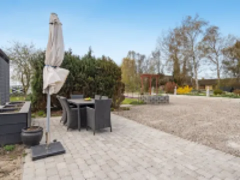 "Delina" - 200m from the Sea