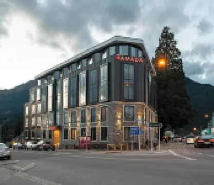Ramada by Wyndham Queenstown Central Hotels in 