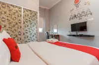 RedDoorz @ Sindangbarang Bogor Hotels in Ciomas