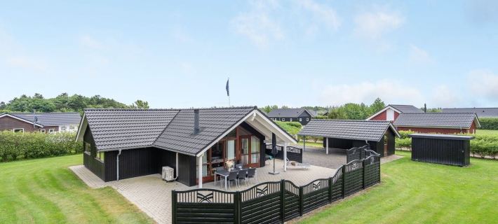 "Chermeine" - 1.2km to the Fjord Hotels in Hemmet