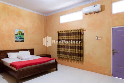 Pondok Kelapa Homestay Lampung Mitra RedDoorz Отели в г. 