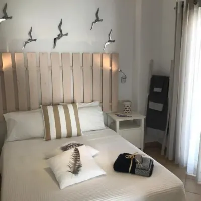 Yanna Asteri Suites Các khách sạn gần Bãi biển Ornos