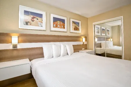 Town Inn Suites Hotel