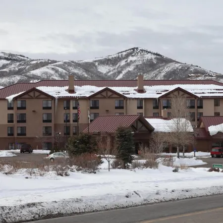 AC Hotel Park City Отели в г. Парк-Сити