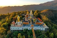 BaanPondchanok Hotel فنادق في هانغ دونغ