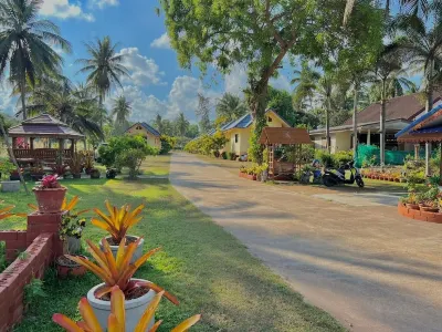 Thungwua Laen Resort Hotels in Pathio