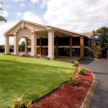 Americas Best Value Inn and Suites Murfreesboro