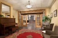 The Plaza Hotel Downtown, Trademark Collection by Wyndham Hotels in Kamloops
