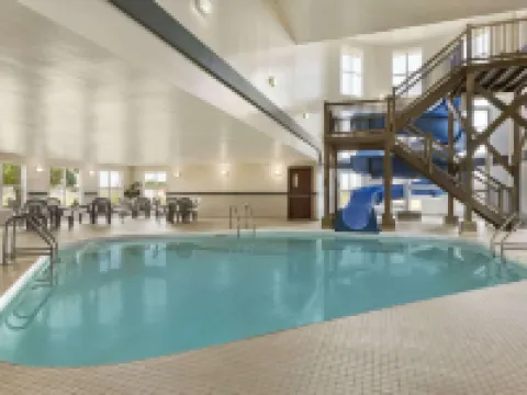 Days Inn by Wyndham Steinbach Hotels in Steinbach