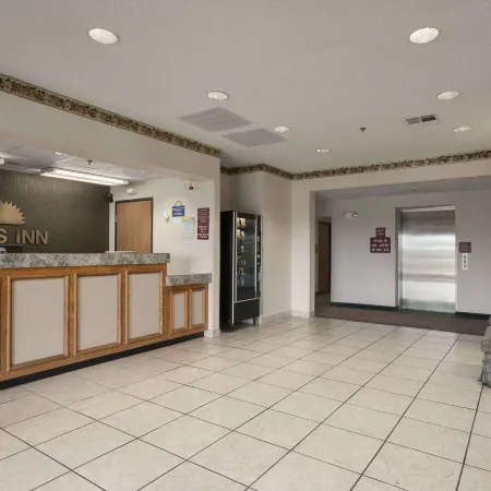 Days Inn by Wyndham Jefferson City