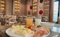Sareeviengping Hotel Chiangmai - Breakfast