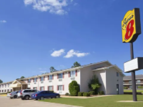 Super 8 by Wyndham Batesville Hotels in Batesville