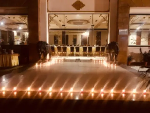 Hotel Red Sapphire
