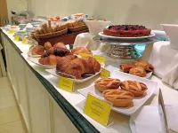 Ambassador Palace Hotel - breakfast