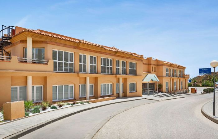Ramada Hotel & Suites by Wyndham Costa del Sol Fuengirola