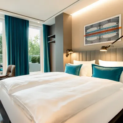Motel One Berlin-Hauptbahnhof Hotel dekat Stasiun Kereta Pusat Berlin