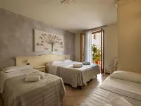 Hotel San Lorenzo Hotels in Pozzolengo