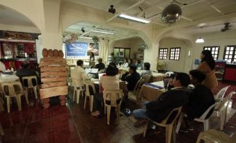 Batanes Seaside Lodge & Restaurant