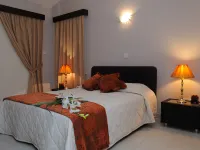 A Three-Bedroom Villa with a Private Pool and Landscaped Garden. Wi-Fi. Hotels in Pissouri