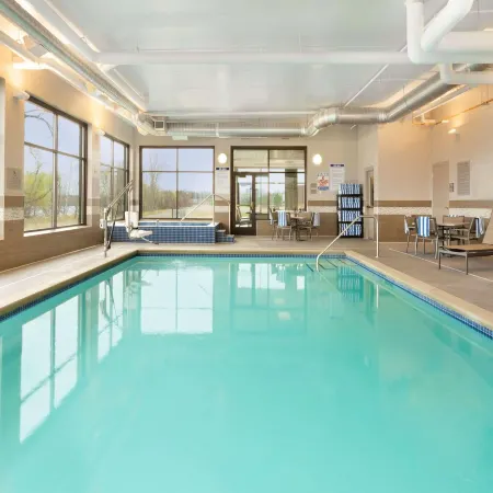 Country Inn & Suites by Radisson, Bemidji, MN