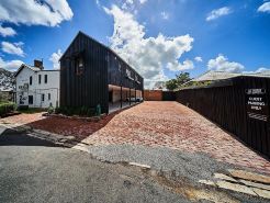 The Bronte Boutique Hotel