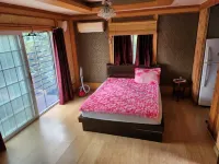Yangsan (Baenaegol) Baenaeui Morning Pension Hotels near Tongdosa Temple