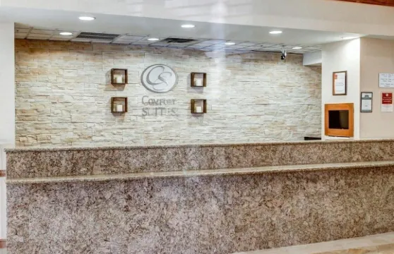 韋斯頓-索格拉斯購物中心南舒適全套房酒店