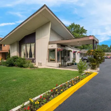 Knights Inn Burlington, on