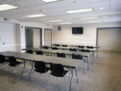 Country Inn & Suites by Radisson, Council Bluffs, IA Hotels in Lewis