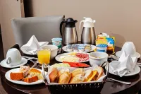 Full Jazz by Slaviero Hotéis - breakfast